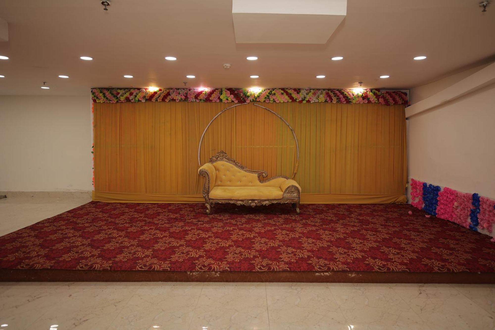 Hotel The Anvi Residency Sector 122 Noida Zewnętrze zdjęcie