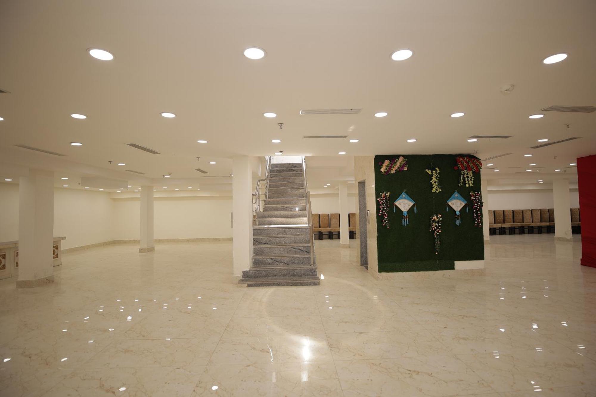 Hotel The Anvi Residency Sector 122 Noida Zewnętrze zdjęcie