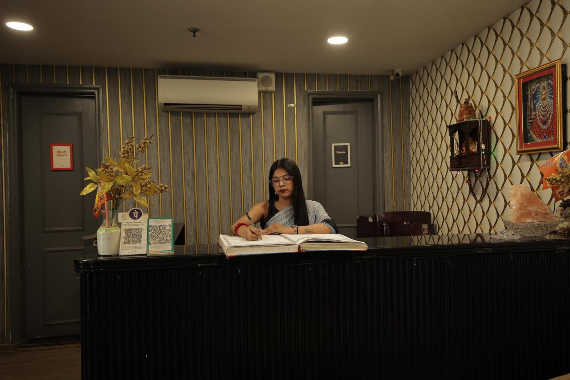 Hotel The Anvi Residency Sector 122 Noida Zewnętrze zdjęcie
